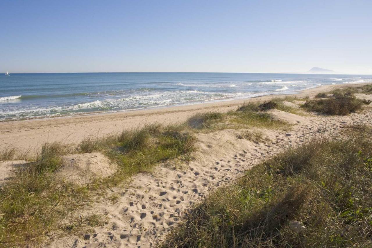 Piles - Apartment - Sleeps 7 - Parking - Seafront Exteriör bild