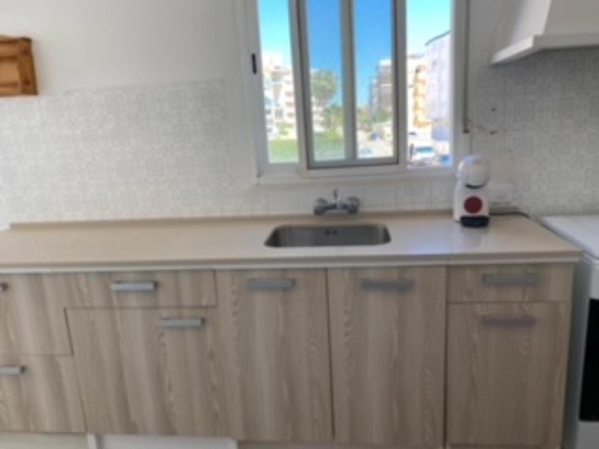 Piles - Apartment - Sleeps 7 - Parking - Seafront Exteriör bild